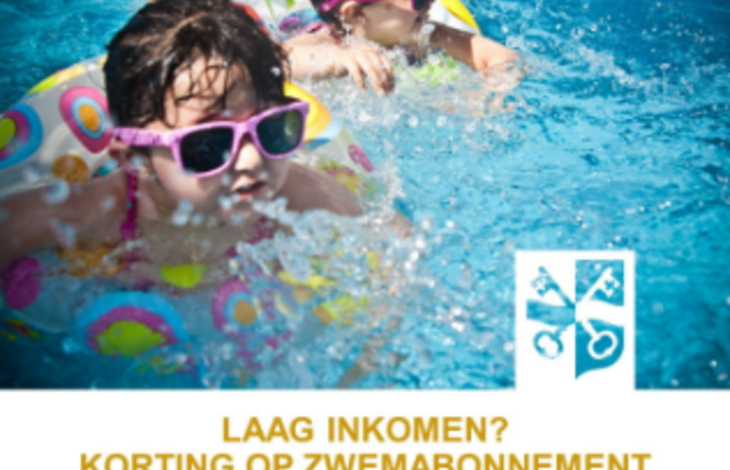 Foto van zwemmende kinderen